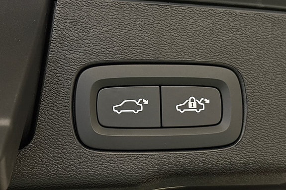 Volvo XC60 17 of 21