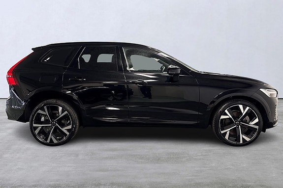 Volvo XC60 3 of 21