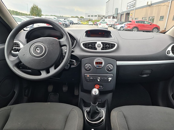 Renault Clio 7 of 7