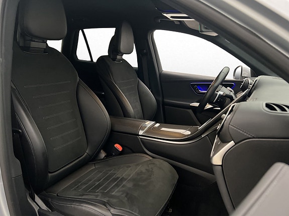 Mercedes-Benz GLC300 de 16 of 30