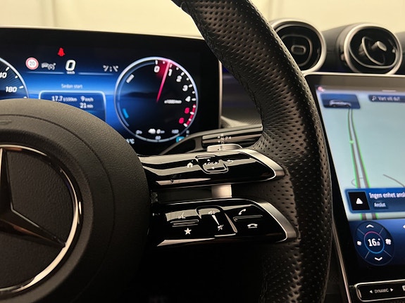 Mercedes-Benz GLC300 de 29 of 30