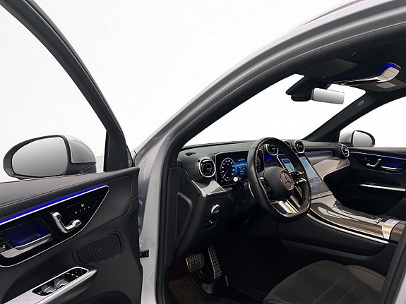 Mercedes-Benz GLC300 de 12 of 30