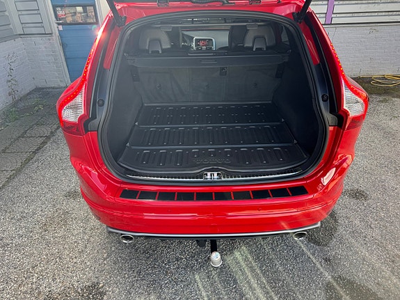 Volvo XC60 16 of 18