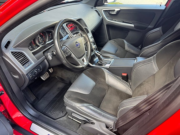 Volvo XC60 10 of 18
