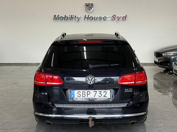 Volkswagen Passat 7 of 28