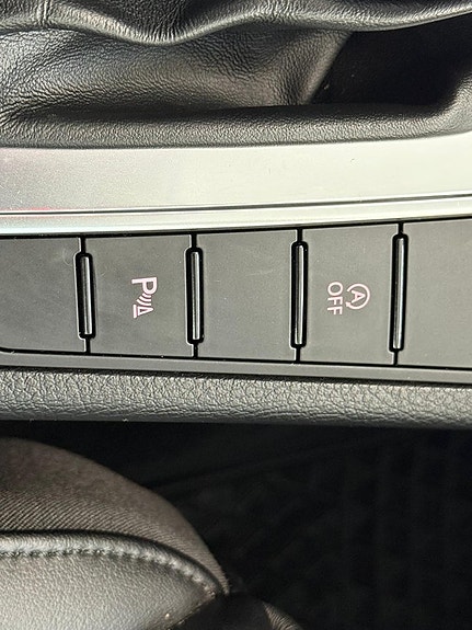 Volkswagen Passat 18 of 28