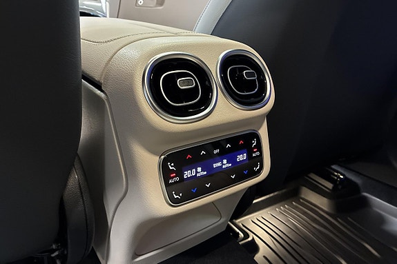 Mercedes-Benz GLC300 de 20 of 30