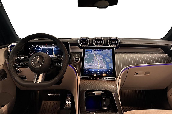 Mercedes-Benz GLC300 de 9 of 30