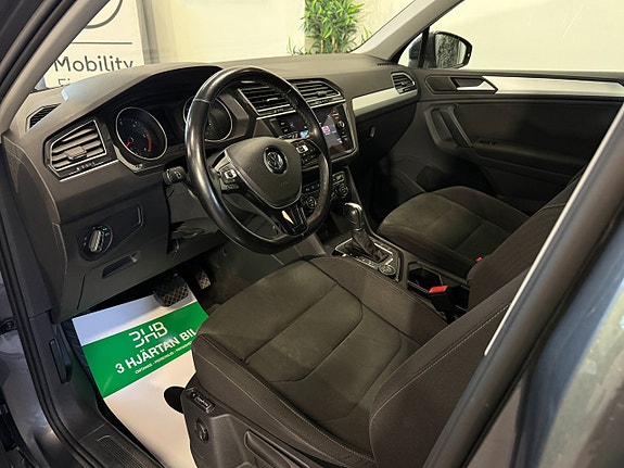 Volkswagen Tiguan 8 of 24