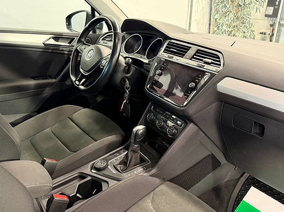 Volkswagen Tiguan 18 of 24