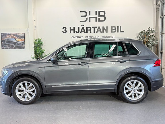 Volkswagen Tiguan 2 of 24