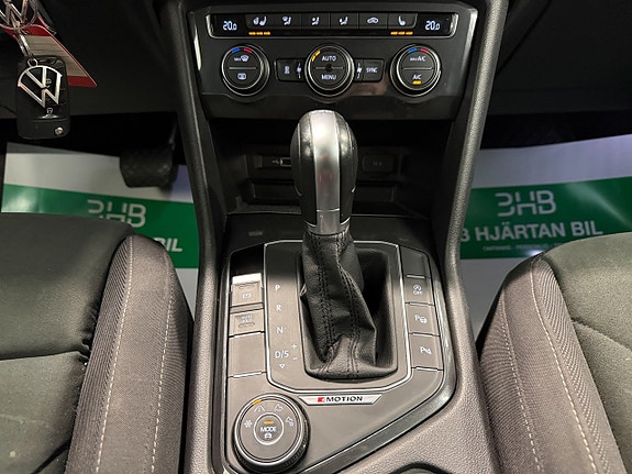 Volkswagen Tiguan 17 of 24
