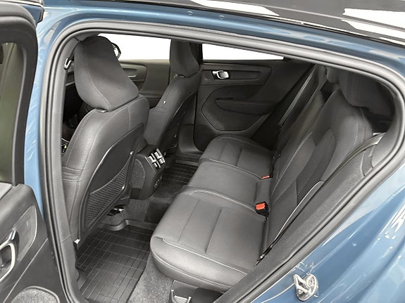 Volvo C40 7 of 16