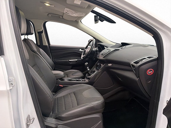 Ford Kuga 11 of 25