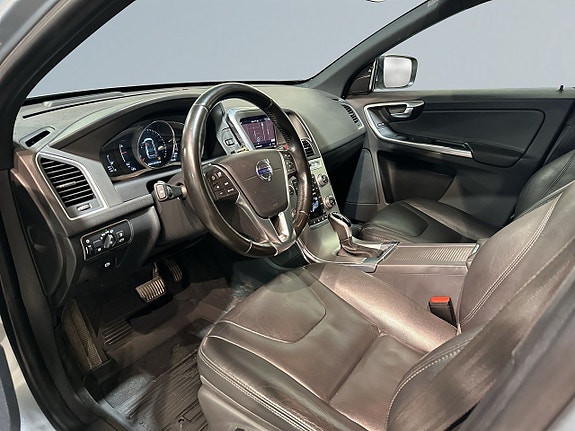 Volvo XC60 7 of 20