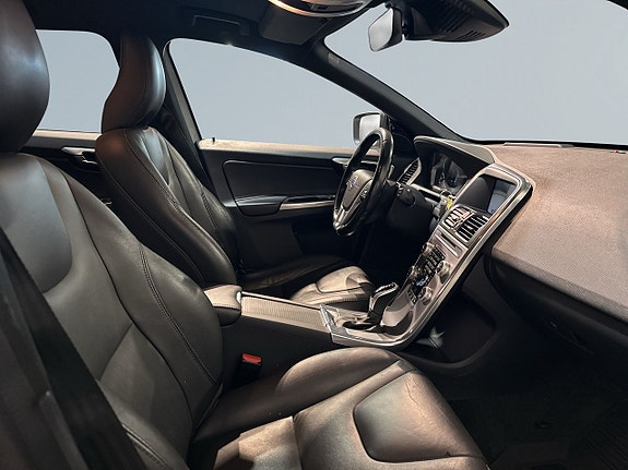 Volvo XC60 10 of 20