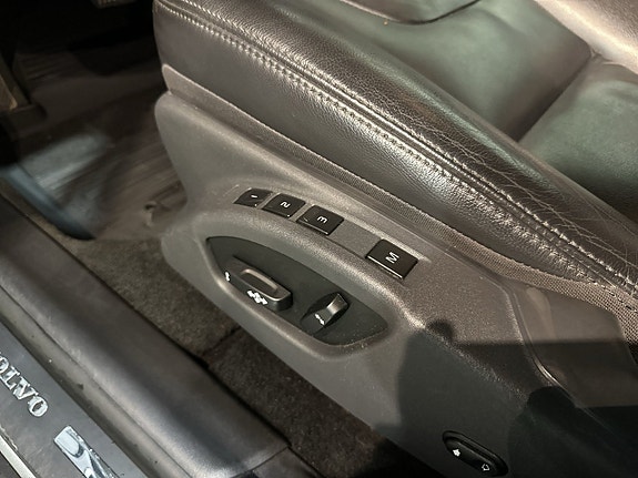 Volvo XC60 18 of 20