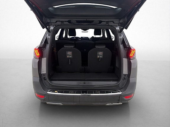 Peugeot 5008 8 of 30