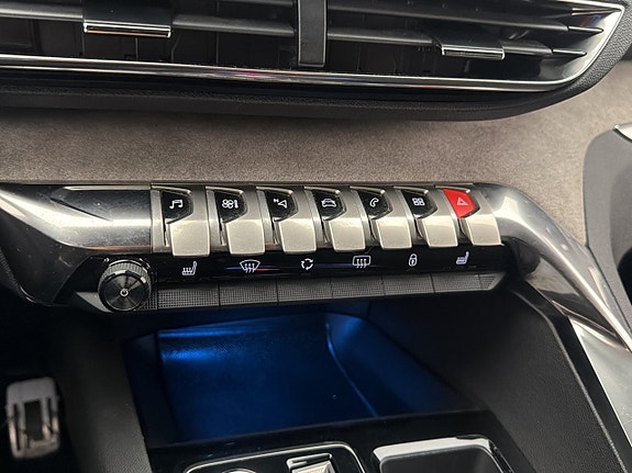 Peugeot 5008 25 of 30