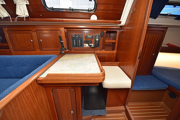Bavaria 37 Cruiser 23 of 24