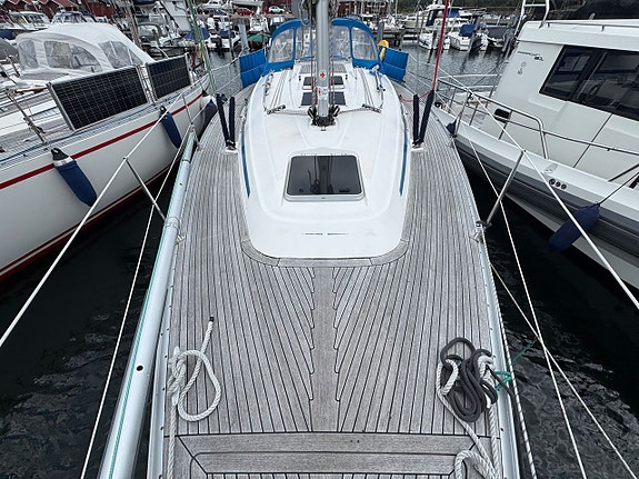Bavaria 37 Cruiser 4 of 24