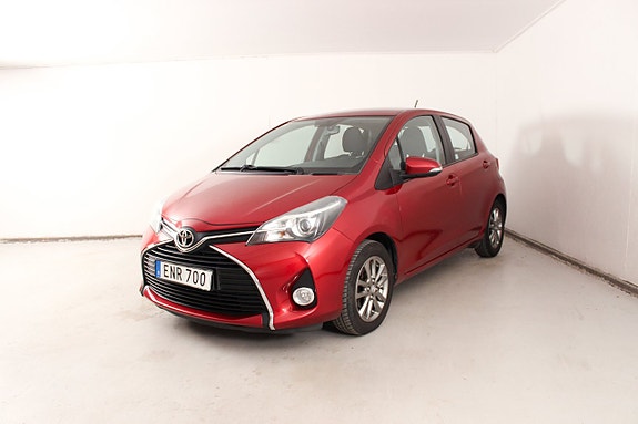 Toyota Yaris 7 of 24