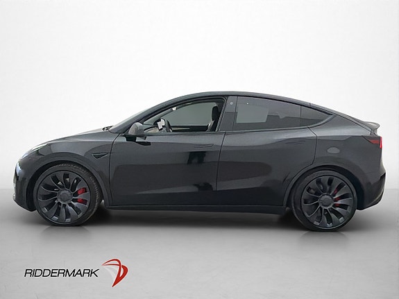 Tesla Model Y 5 of 30