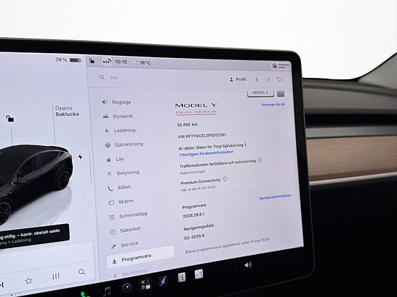 Tesla Model Y 23 of 30