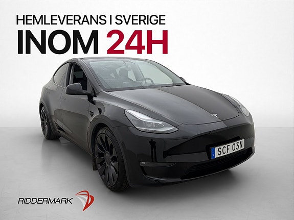 Tesla Model Y 4 of 30