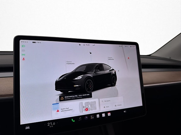 Tesla Model Y 16 of 30