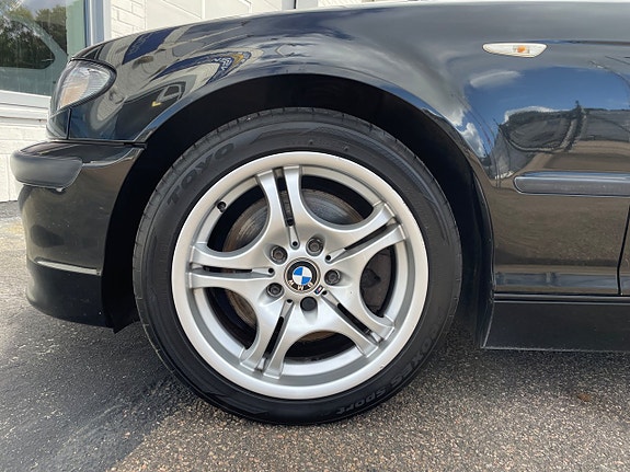 BMW 330i 21 of 30