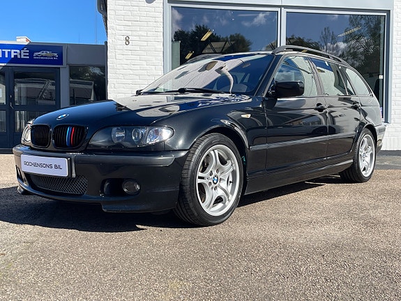 BMW 330i 25 of 30