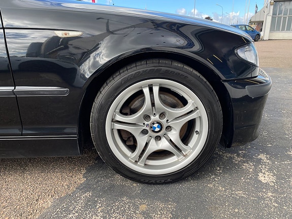 BMW 330i 24 of 30