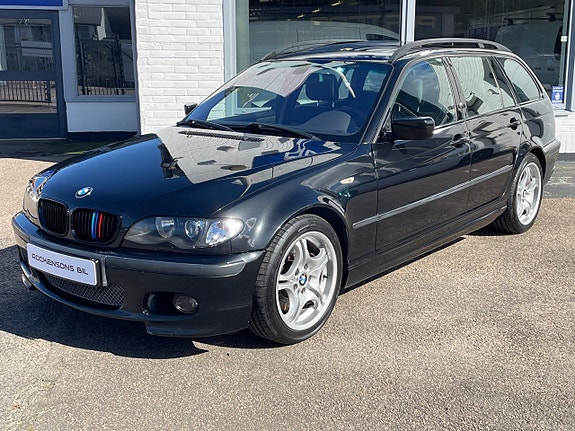 BMW 330i 6 of 30