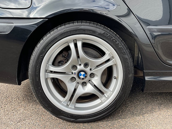 BMW 330i 23 of 30