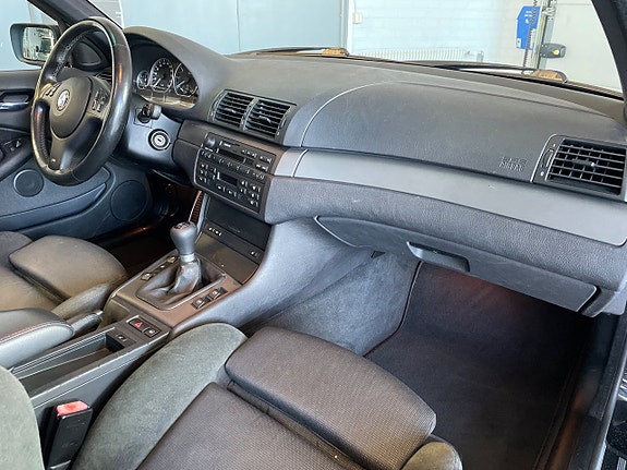 BMW 330i 17 of 30