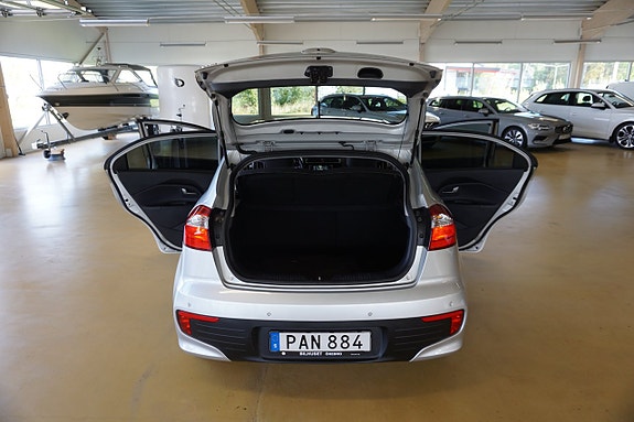 Kia Rio 5 of 12