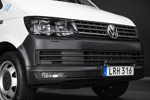 Volkswagen Transporter 9 of 27