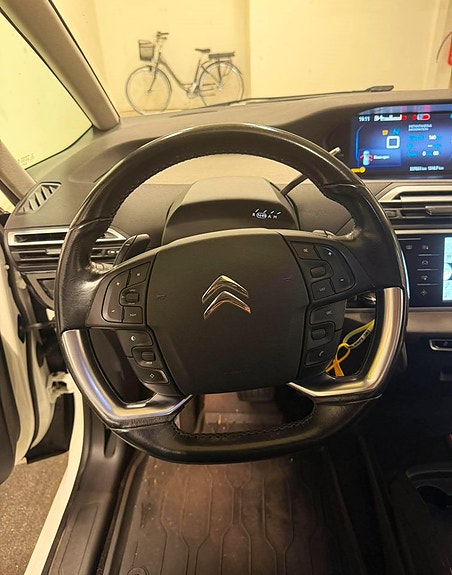 Citroen Grand C4 Picasso 13 of 20