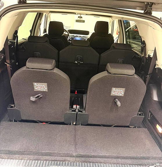 Citroen Grand C4 Picasso 17 of 20