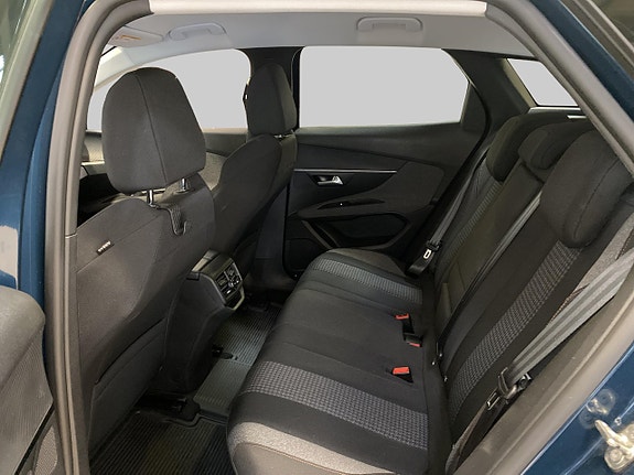 Peugeot 3008 9 of 16