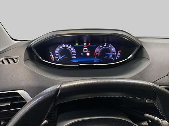 Peugeot 3008 10 of 16