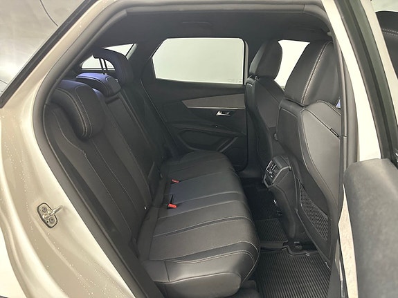 Peugeot 3008 8 of 10