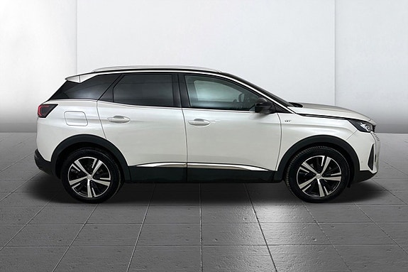 Peugeot 3008 4 of 10