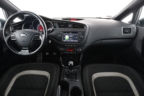 Kia Ceed 13 of 30