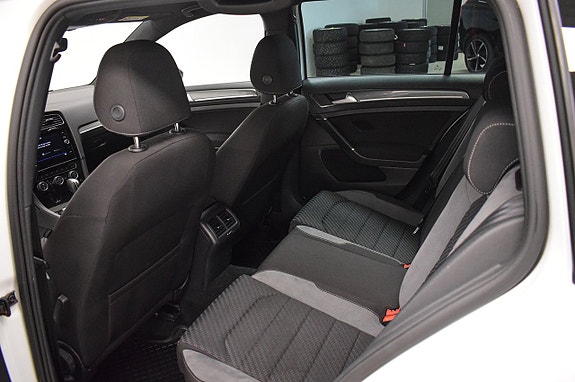 Volkswagen Golf I 23 of 28