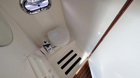 Aquador 23 HT -09 motor 2014. Volvo Penta D3-200 HK. 12 of 22