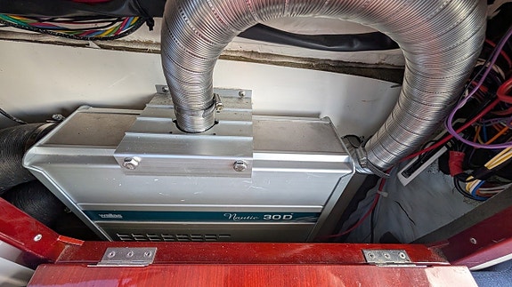 Aquador 23 HT -09 motor 2014. Volvo Penta D3-200 HK. 17 of 22