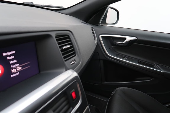 Volvo V60 17 of 17