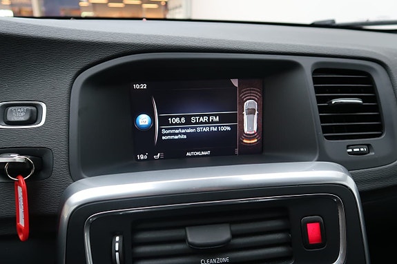Volvo V60 11 of 17